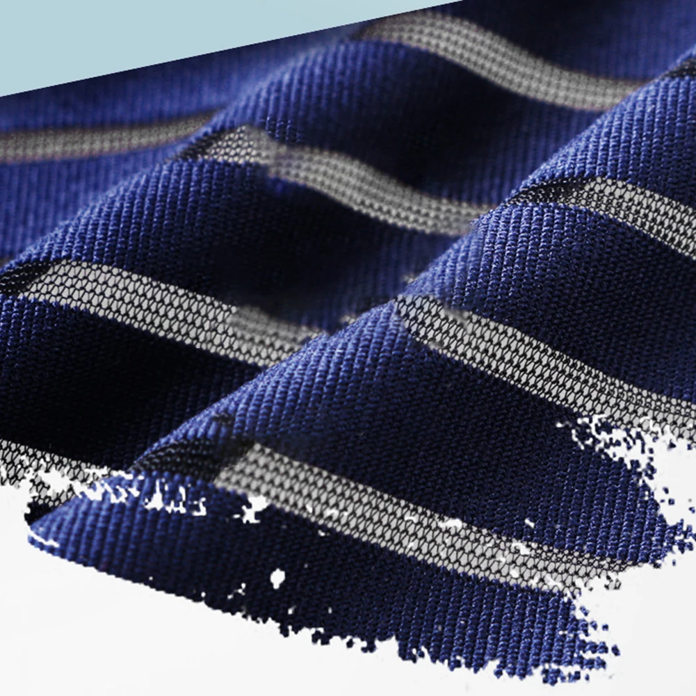 ملابس داخلية للرجال قابلة للتنفس للرياضة للاستخدام اليومي 7 ألياف لدنة 93 تصميم حقيبة من البوليستر بلون واحد