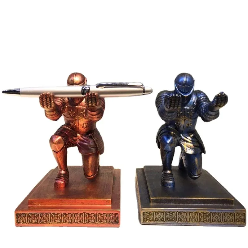 

[Funny] Creative Art Craft Executive Knight Pen Holder stand Desktop Delicacy Decoration School Supplies Stationery Penholder