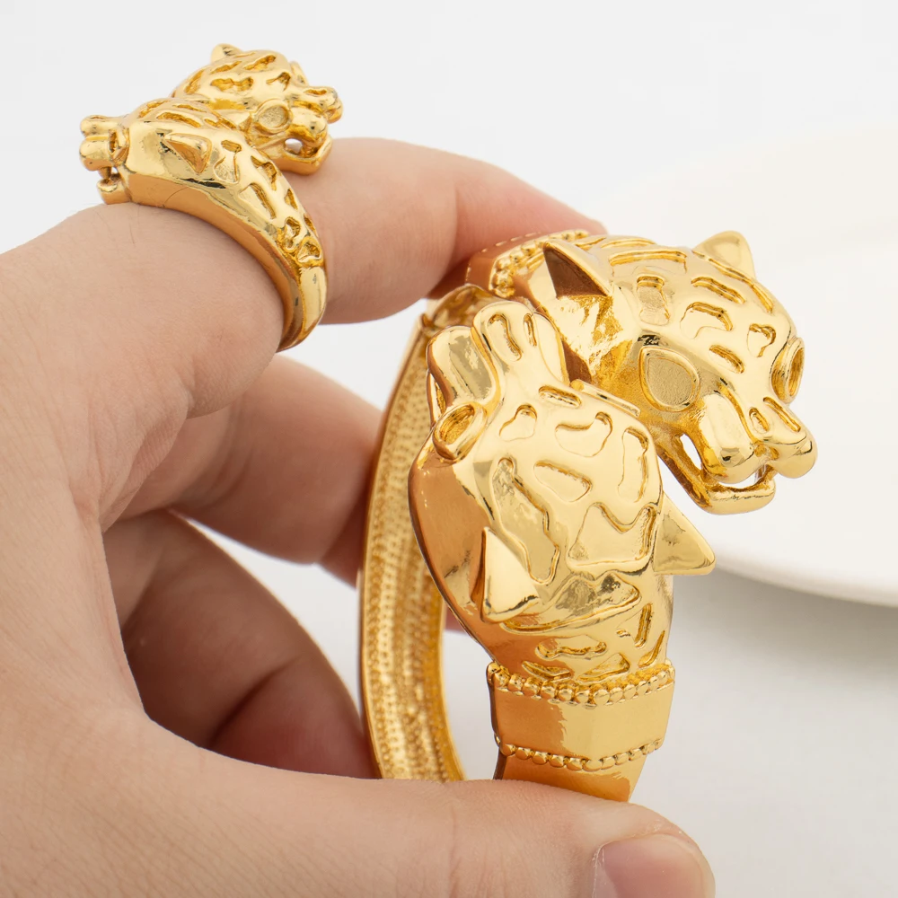 Luxury Leopard Bracelet Ring Dubai Gold Color Animal Shape Jewelry Sets for Women Charm Bracelets Wedding Jewelry Party Gifts