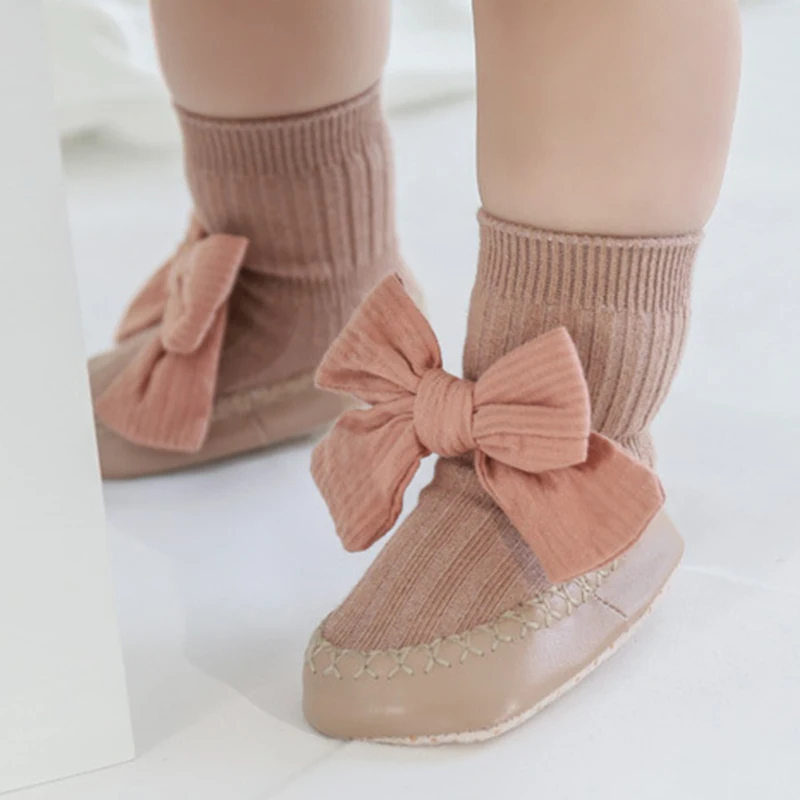 الخريف الطفل الجلود سوليد الطابق الأحذية منتصف أنبوب مكافحة قطرة الكورية فتاة المشي الجوارب الحلو القوس الأميرة طفل حذاء رياضة الأحذية