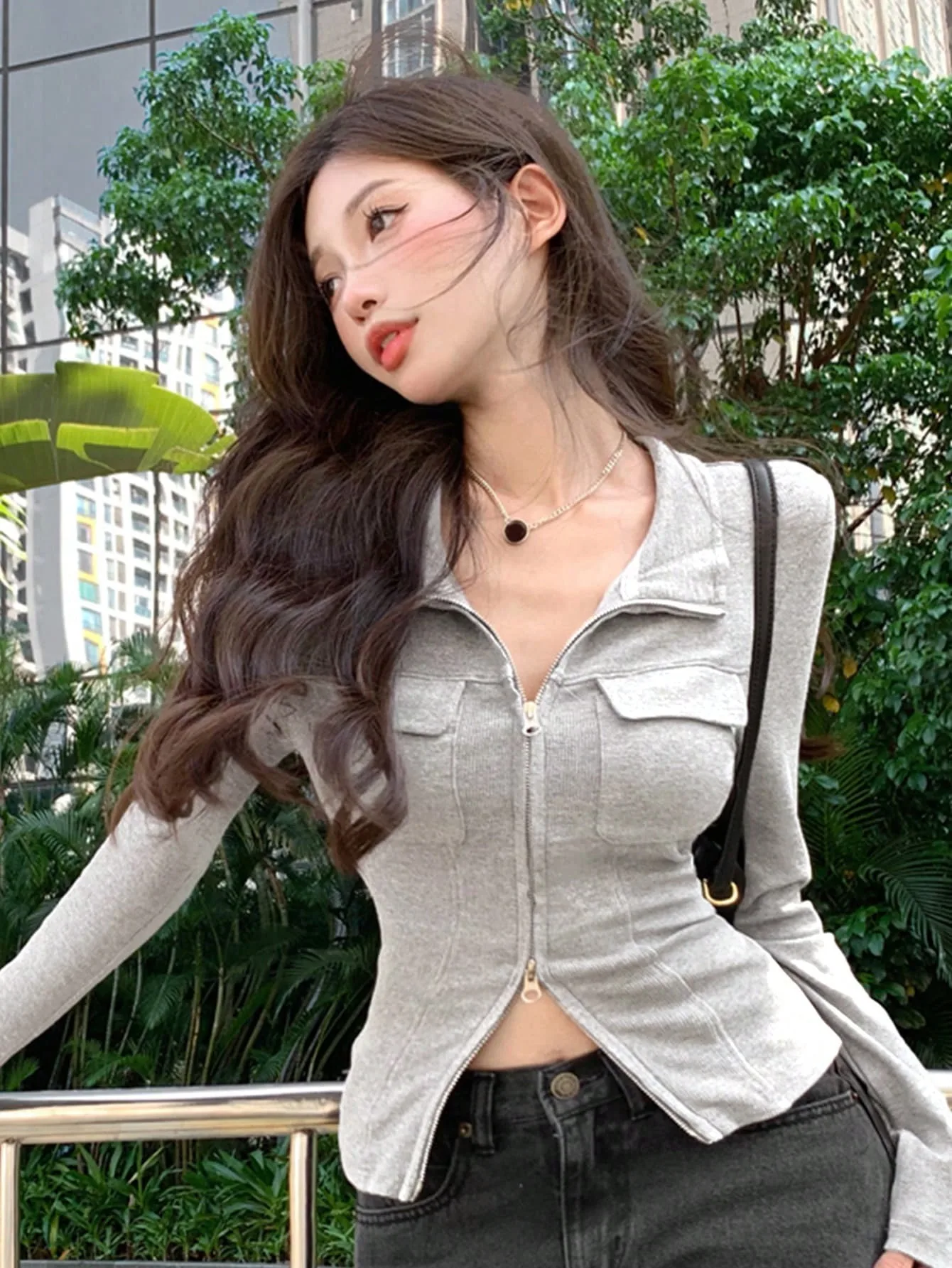 Korean Sexy Short T-Shirt Women's Ins Spring and Autum 2024 New Zipper Elegant Slim Slim Long-Sleeved Top