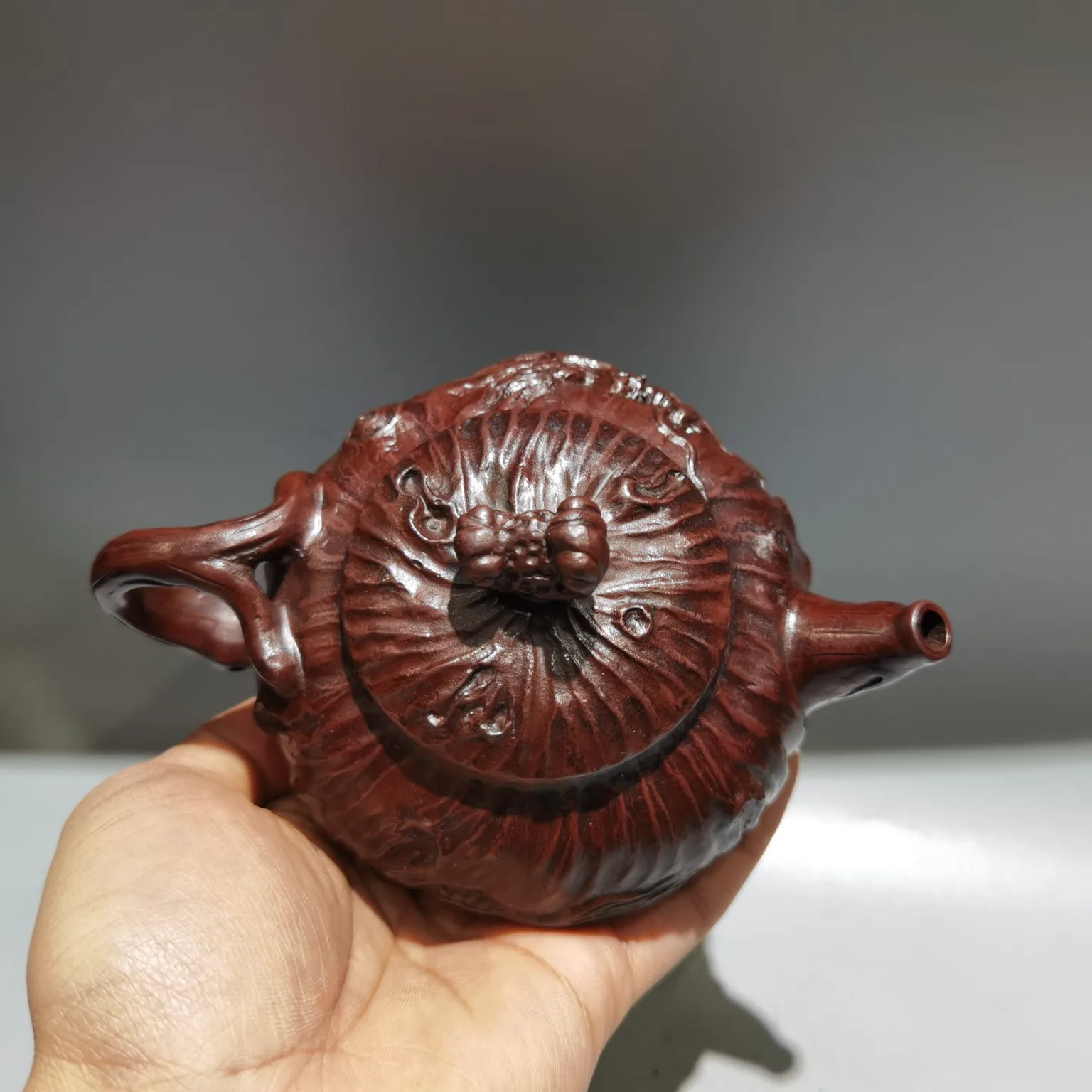 Purple teapot Yixing Purple Clay Teapot Lingzhi Cover dragon pattern Lotus Root Mouth Pot Kettle Teapot