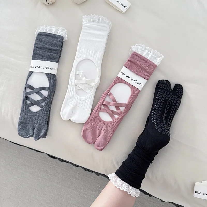 Lace Trim Split Toe Yoga Socks Women Silicone Anti-slip Breathable Ballet Pilates Fitness Socks Fashion Girls Cotton Socks Gifts view 3