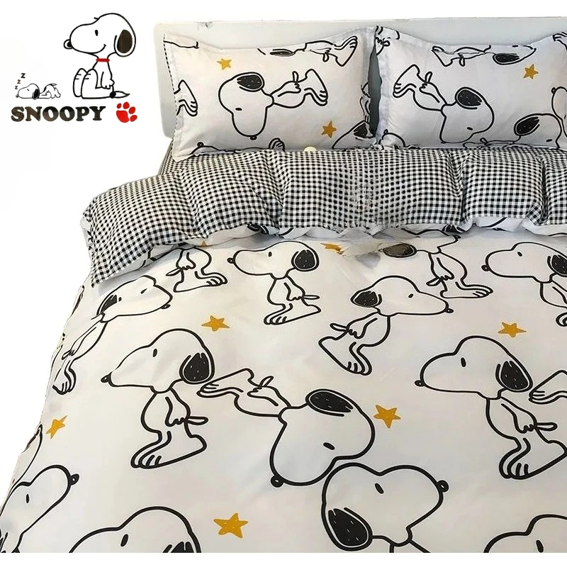

Снупи мультфильм милое постельное белье комплект из четырех предметов креативный персонализированный домашний простыня для спальни пододеяльник аниме товары подарок оптовая продажа