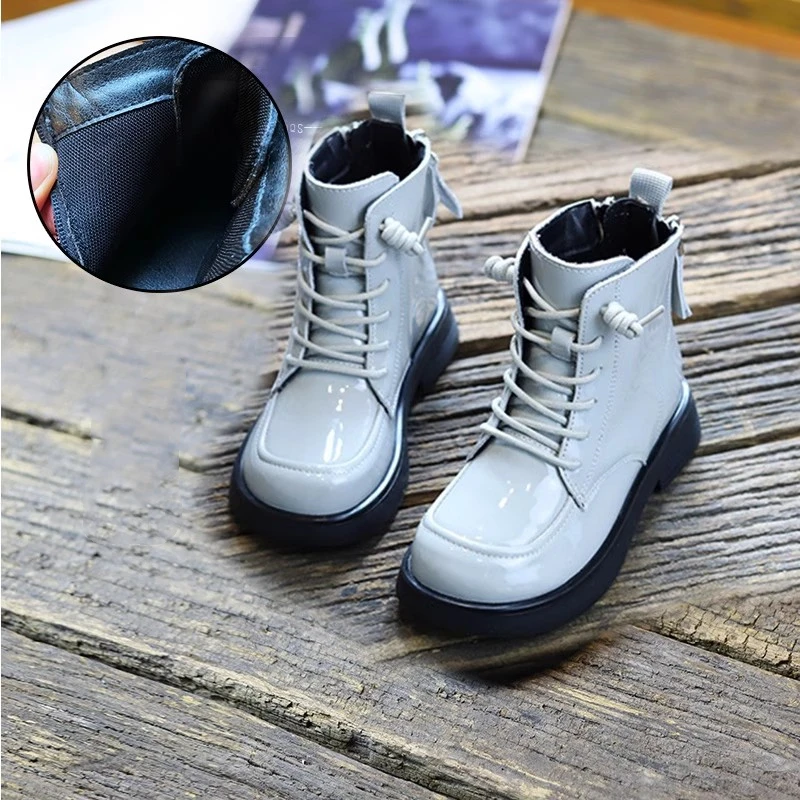 Nuevos botines informales de piel de vaca de estilo británico, botas de charol con suela suave para bebés y niñas, zapatos hechos a mano para niños