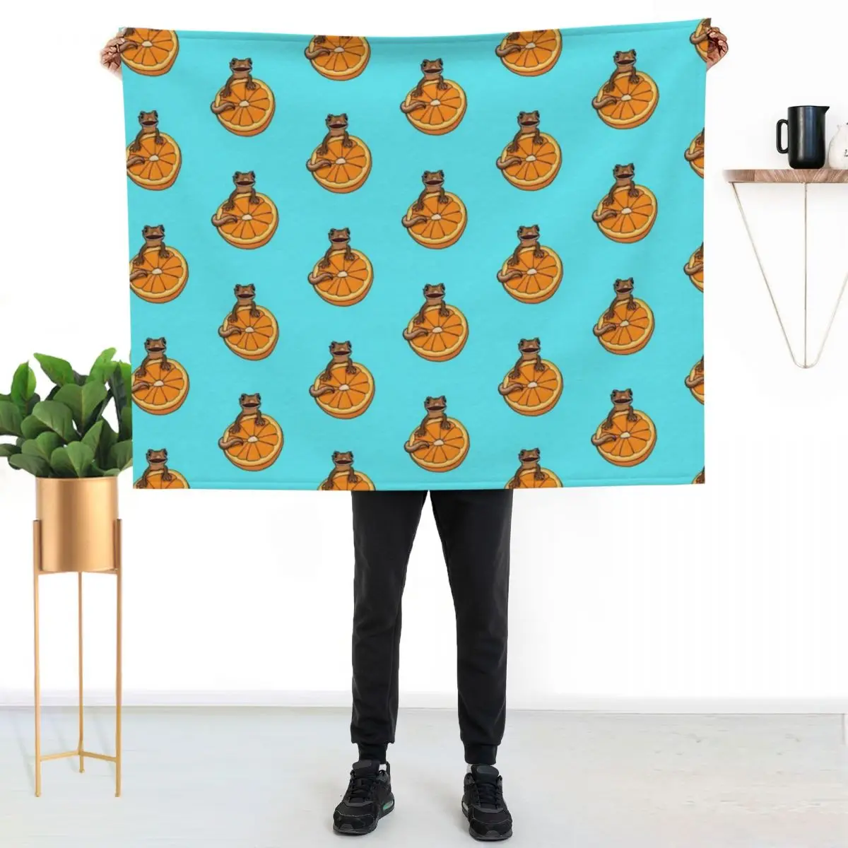 Crested Gecko and Orange, Cute Gecko, Happy Gecko, Cresties Throw Blanket for winter Sleeping Bag Polar Blankets