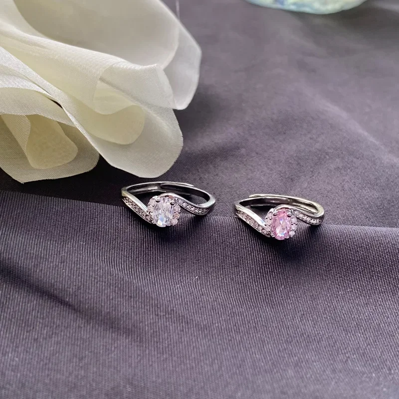 

MDL Moissanite style.loose ring gold-plated four claws set with 0.5Ct zirconium imitation moissanite diamonds simple finger ring