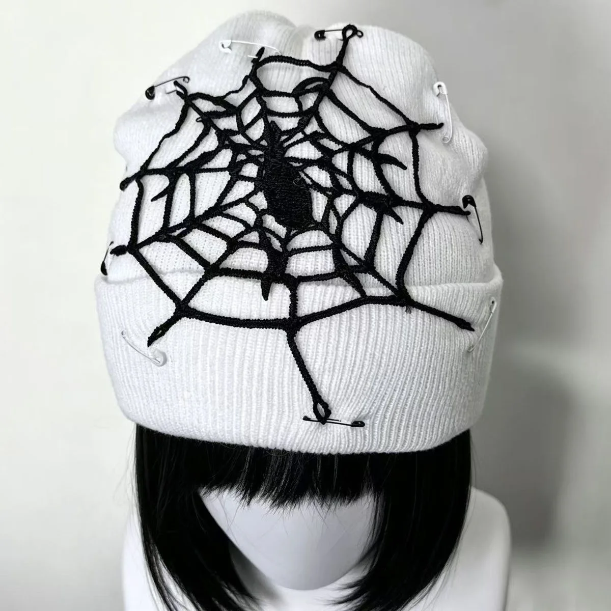 Harajuku Hip Hop Cap Streetwear Punk Winter Knitted Hat Y2K Spider Web Black White Pin Cool Warm Beanies For Women