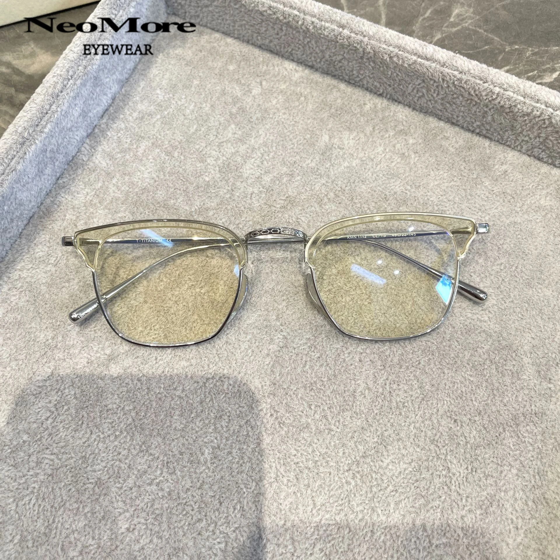 

Exquisite carved prescription eyeglass frame high-quality half frame pure titanium glasses Eye frames women optical eyeglasses