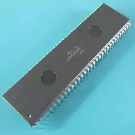 

new%100 HD68000P8 DIP64