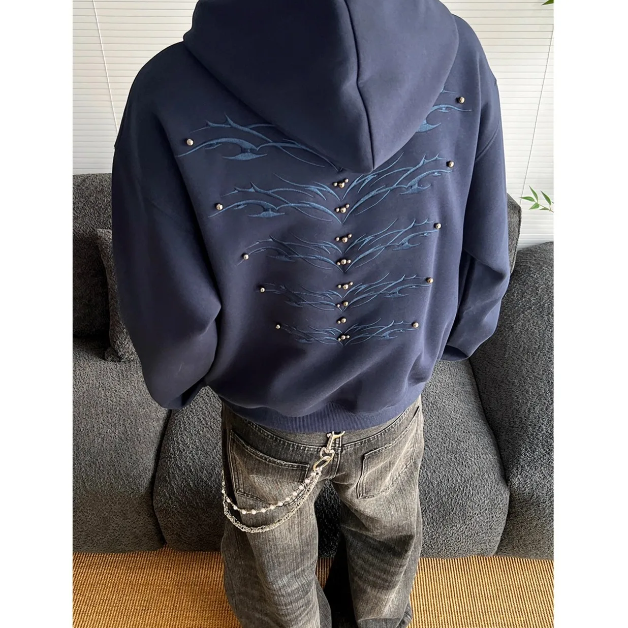 جديد الأمريكية الرجعية العمود الفقري التطريز برشام الحرفية نمط الرجال هوديي Harajuku القوطية فضفاض عارضة الرجال أعلى #4