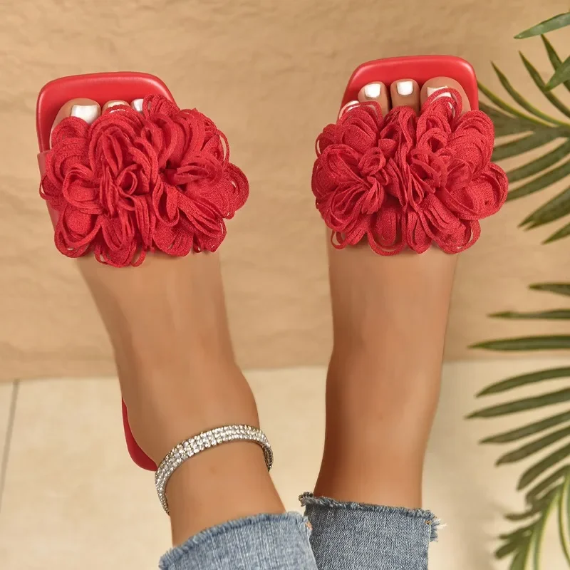 Neue Sommer-Damen-Slipper mit eckiger Zehenpartie, luxuriöse, floral verzierte flache Sandalen, modische, niedrig geschnittene Hausschuhe – Detail 15