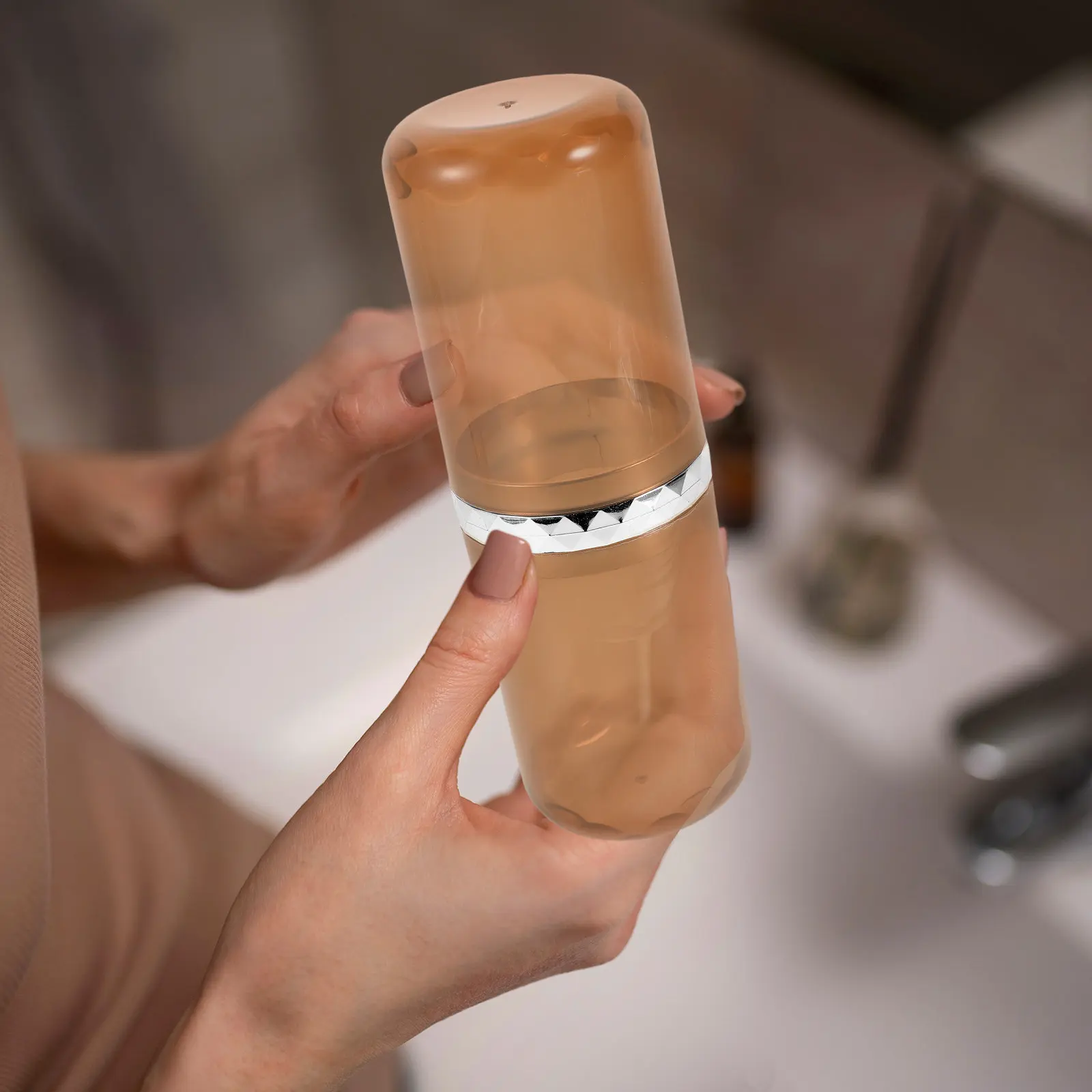 Portable Travel Toothbrush Cup Compact Clear Toiletry Mug for Toothbrush Holder Rinse Cup Toothpaste Storage Camping Gym