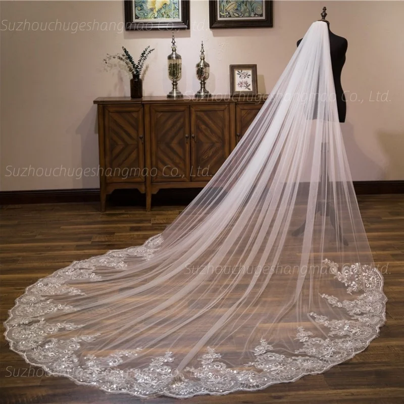 2025 Hot sell Wedding Veil Long Bridal Veils Lace Appliques Soft Net Cathedral Veil Beautiful image 3