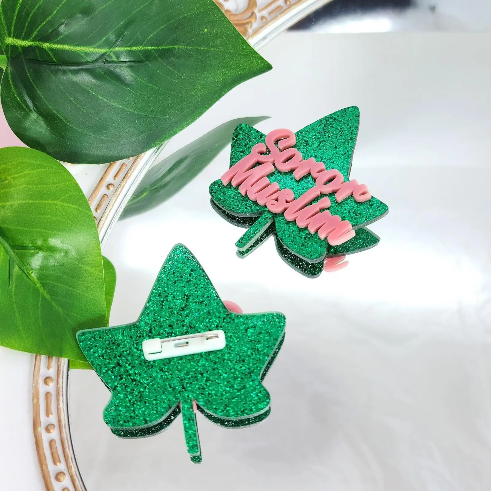 Personalisierter Farbiger Acryl-Anhänger Benutzerdefinierter Text Foto 3D-Design Mehrfarbig Lasergeschnittener Schlüsselanhänger Souvenir-Geschenk für Veranstaltungen – Detail 9