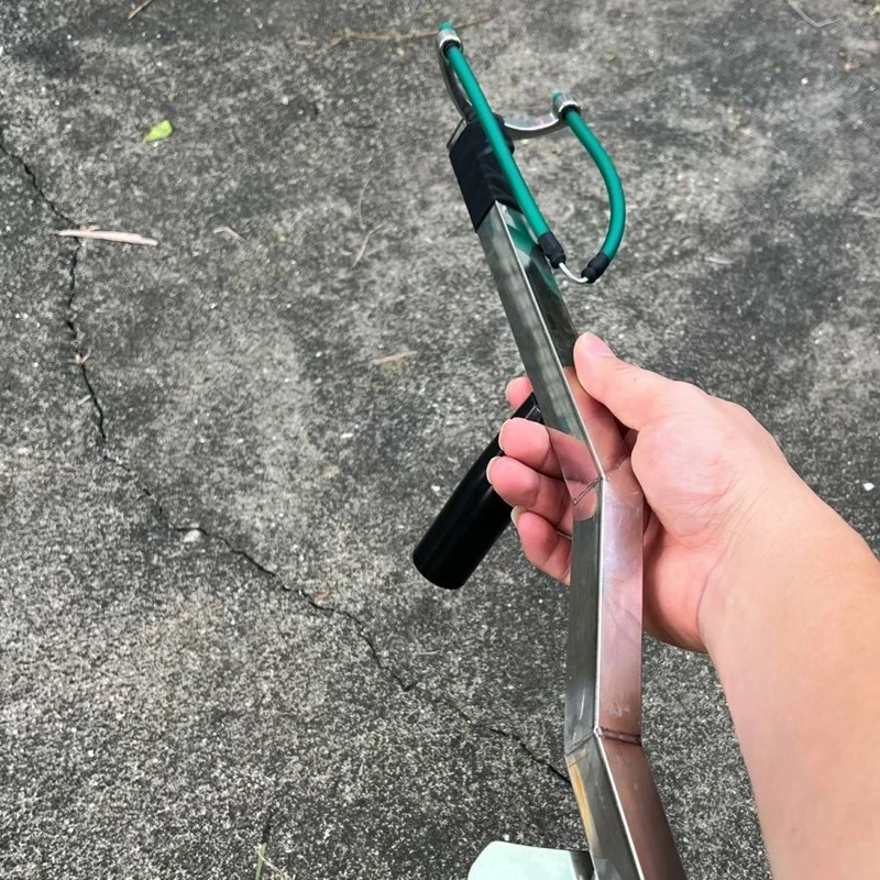 Outdoor Portable EDC Creative Flat Leather Slingshot Camping and Hiking Stainless Steel  Tool view 3