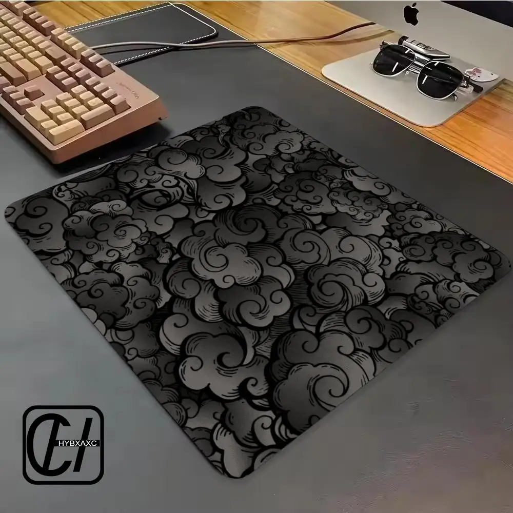 

Japanese Clouds small Mouse Pad Kawaii Black Desk Office Gaming Mousepad Non-Slip Rubber Laptop Computer Accessories XAXC