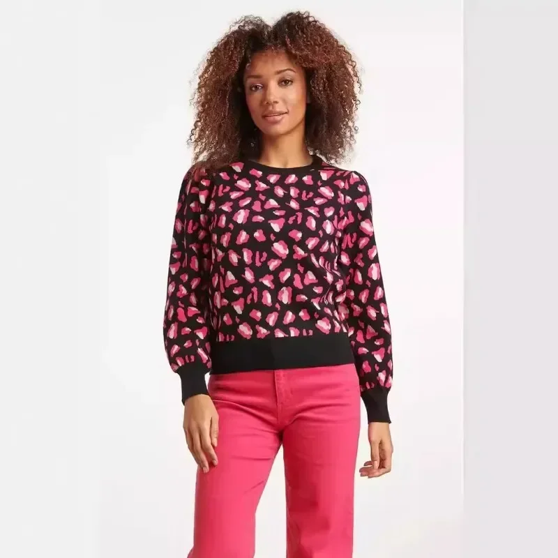 

New Leopard Print Jacquard Round Neck Autumn and Winter Sweater Fashionable Loose Long Sleeved Pullover Cover for Warmth