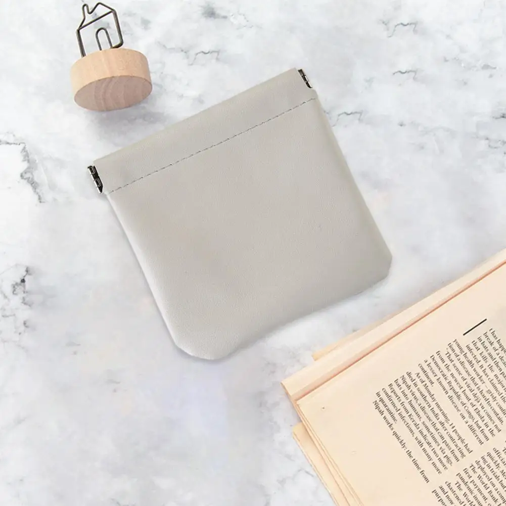 Splash-proof Storage Bag Lightweight Fake Leather Makeup Pouch Durable Portable Storage Bag for Travel Automatic Closing