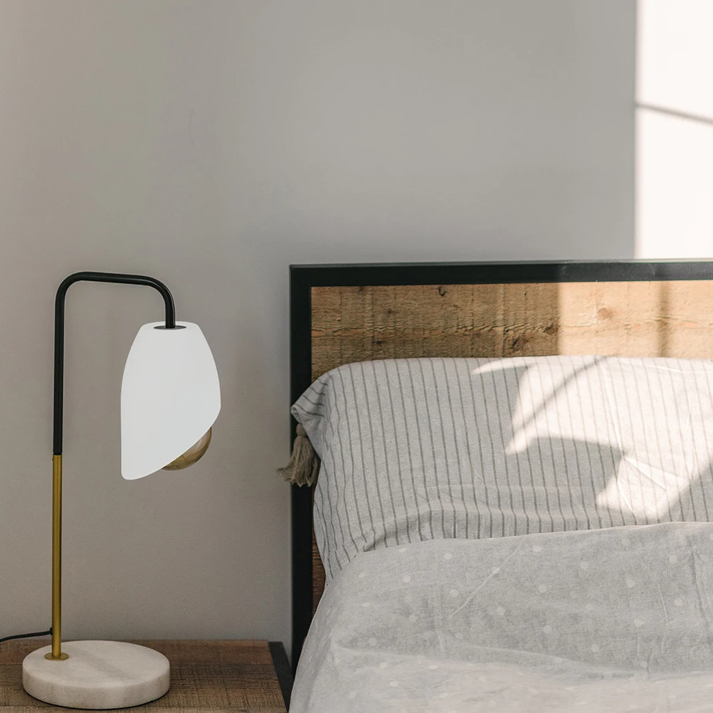 

4pcs Plastic Lampshade White Smooth Finish For Ceiling Lamp Chandelier Home Decor Dustproof Light Cover Replacement Modern Lamp