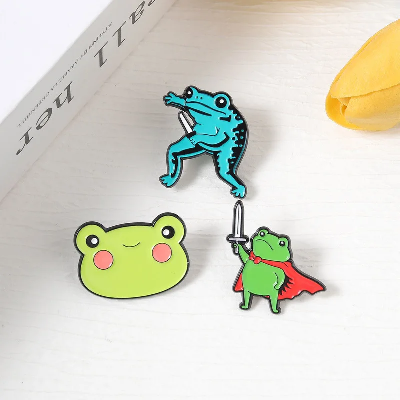 Animal Brooches Cartoon Samurai Bullfrog Metal Badges Small Gifts Wholesale Brooch Backpack Accessories Cap Pins for Caps Lapel