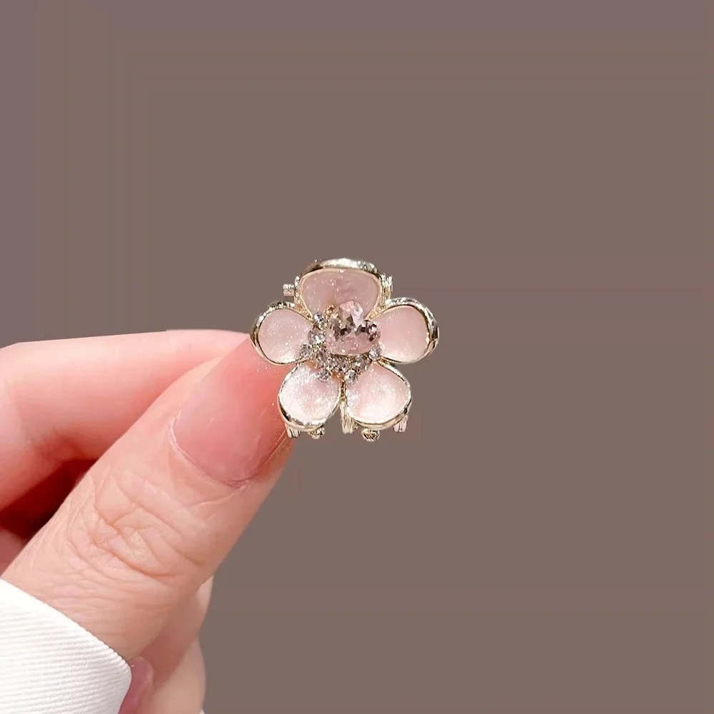 Pink Flower Petal Hair Claw Mini Rhinestone Shark Clip For Women Girls Daily Wedding Party Sweet Fashion Accessory Gift