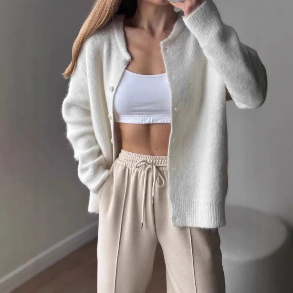 

Korean round Neck Single-Breasted Sweater Jacket for Women Loose Soft Knitted Cardigan Gentle Age-Reducing Autumn Winter Wear