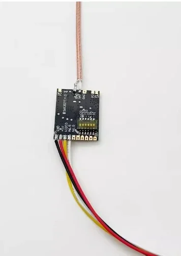 

1.2G image transmission wireless 1WFPV transmission and reception module 8 frequency points 3.7-5V power supply 1.2G