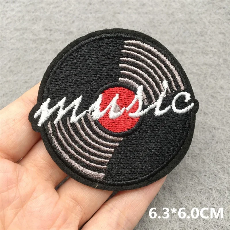 Rockmusik bestickte Aufnäher auf Kleidung, Aufkleber, DIY-Bügelapplikationen, Aufnäher für Kleidung, Jacke, Jeans, Headset, Gitarre, Streifen – Detail 12