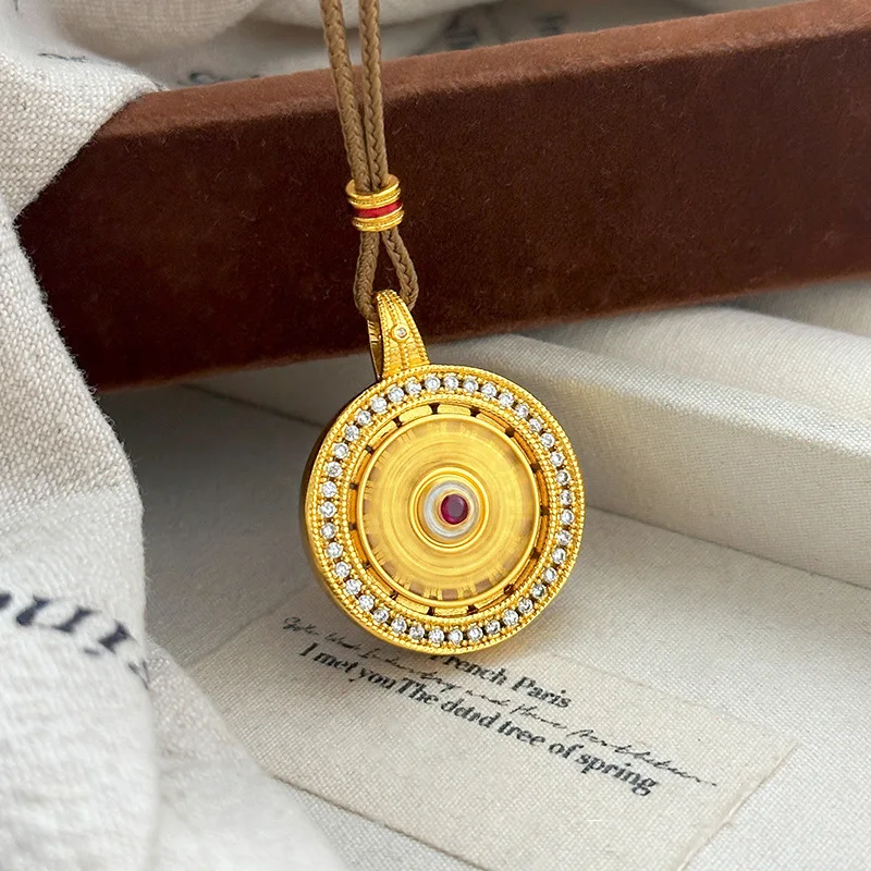 9999 gold full-cut diamond rose window pendant with rotatable compass necklace - fashionable and high-end pendant