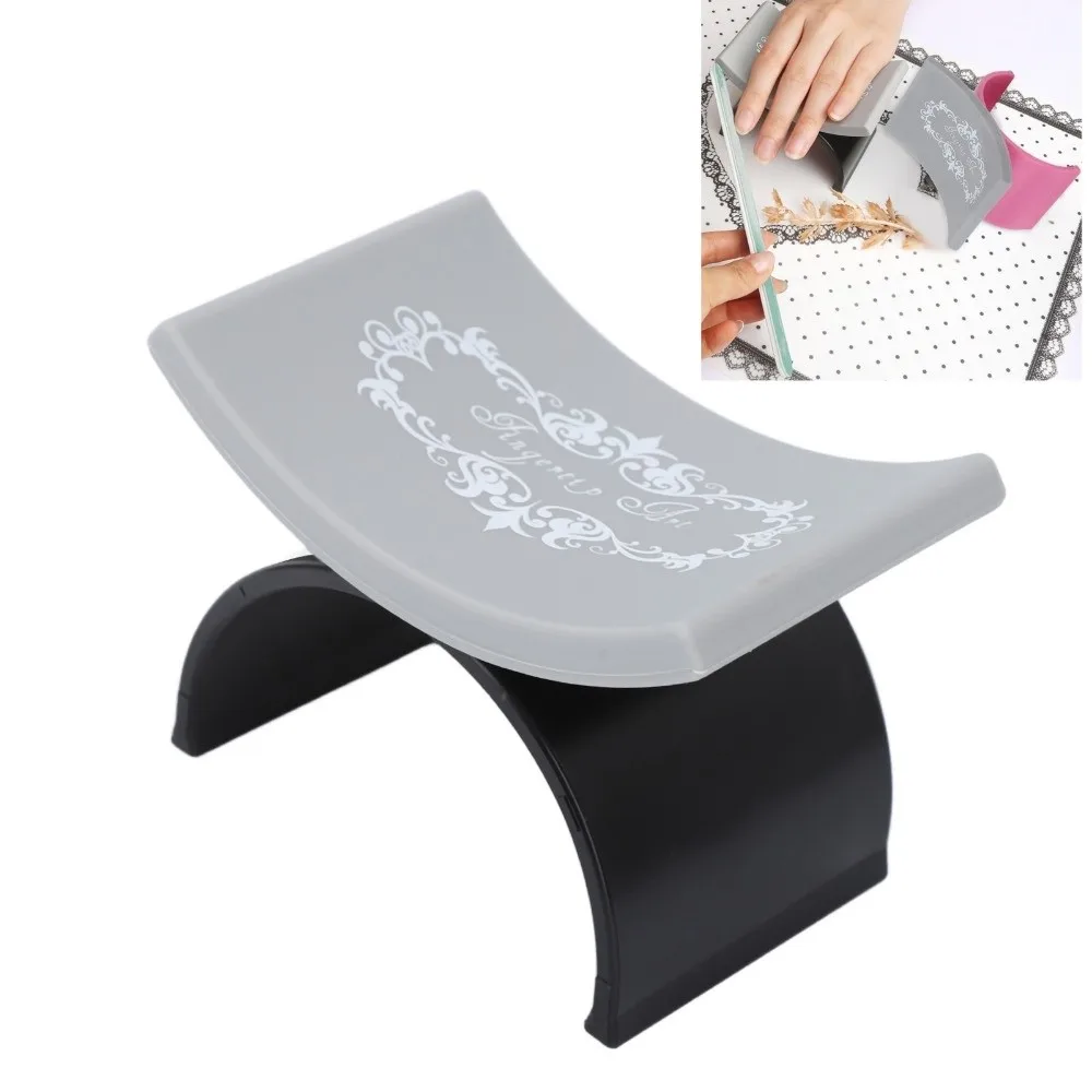Soft Silicone Manicure Hand Rest Holder Pink or Black Nail Hand Rest Detachable Portable U Shaped Hand Pillow