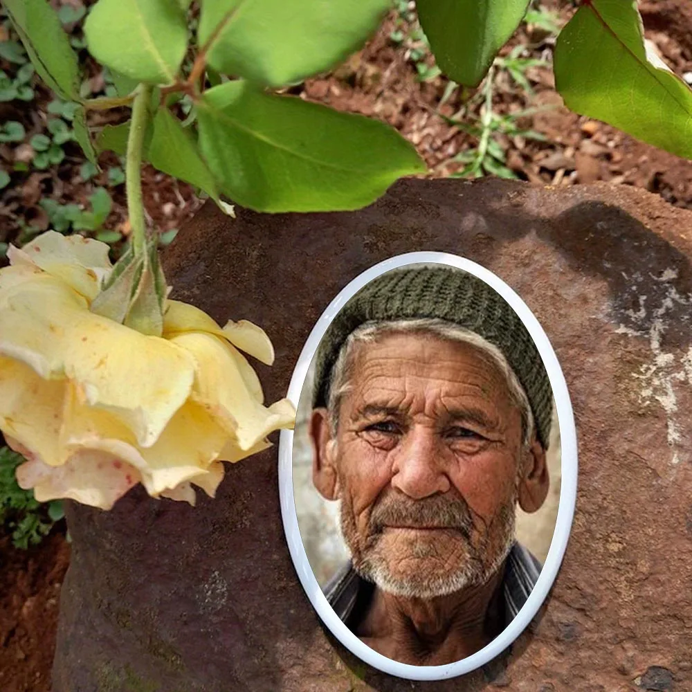 2D Flat Not 3D 1pc Custom Photo Memorial Headstone Tile Customizable Cemetery Decorations for Grave Dignified Commemorative Gift