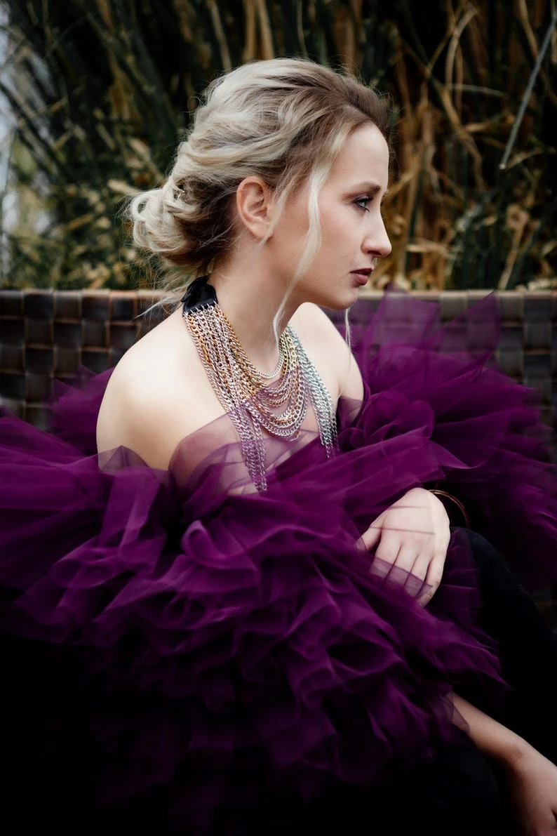 Blusa roxa de tule com babados, mangas em camadas e enfeites de lantejoulas, feita de tecido de poliéster de alta qualidade, festa perfeita