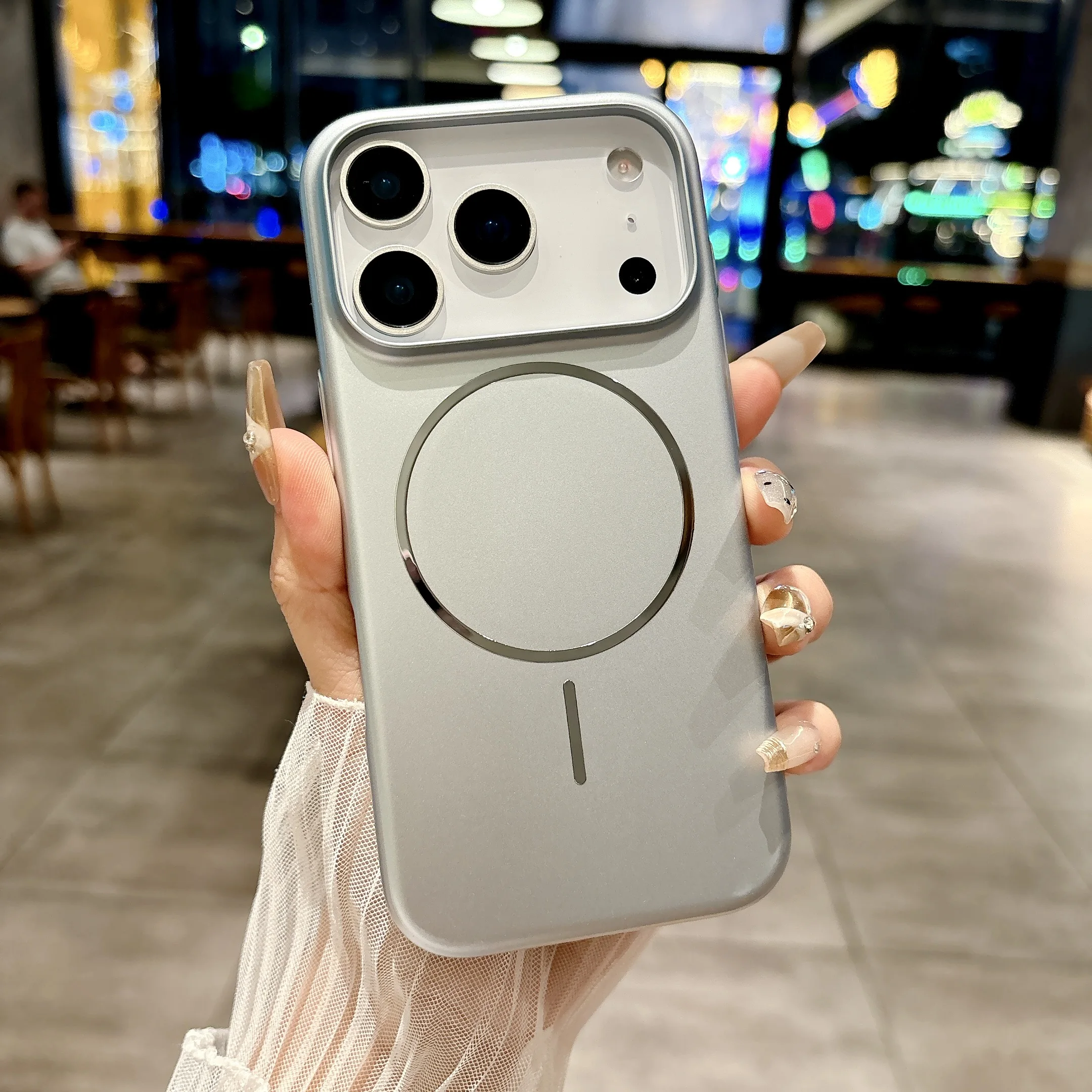 高級マットメタリック超薄型 MagSafe ワイヤレス充電対応ケース iPhone 17 Air 16 15 14 Plus 13 12 11 17 Pro Max ハードカバー