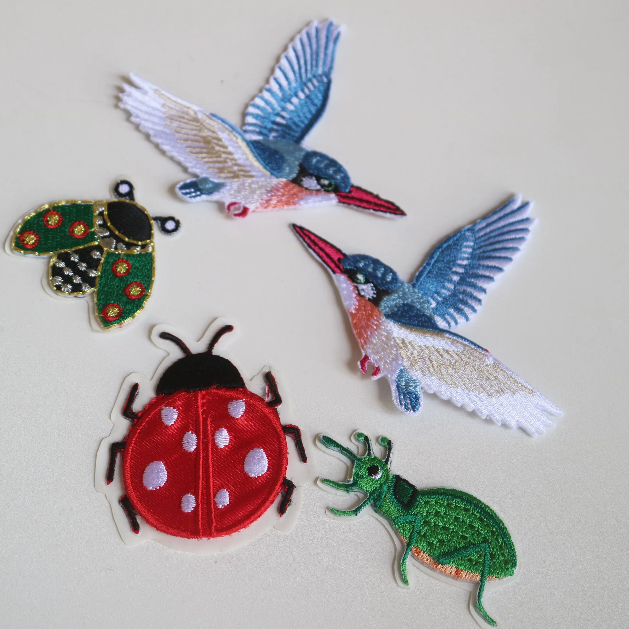 5pc ファッションてんとう虫カブトムシ昆虫パッチ衣料用電話 - Embroidery Lady Bug のレビューと価格