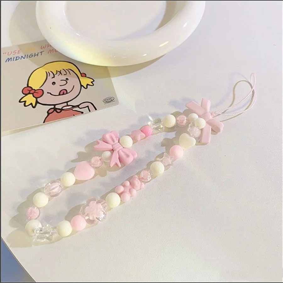 

Macaron Beaded Phone Chain Heart Bear Bowknot Wrist Strap Anti Lost Pendant Keychain Fashion Jewelry Accessories For iPhone