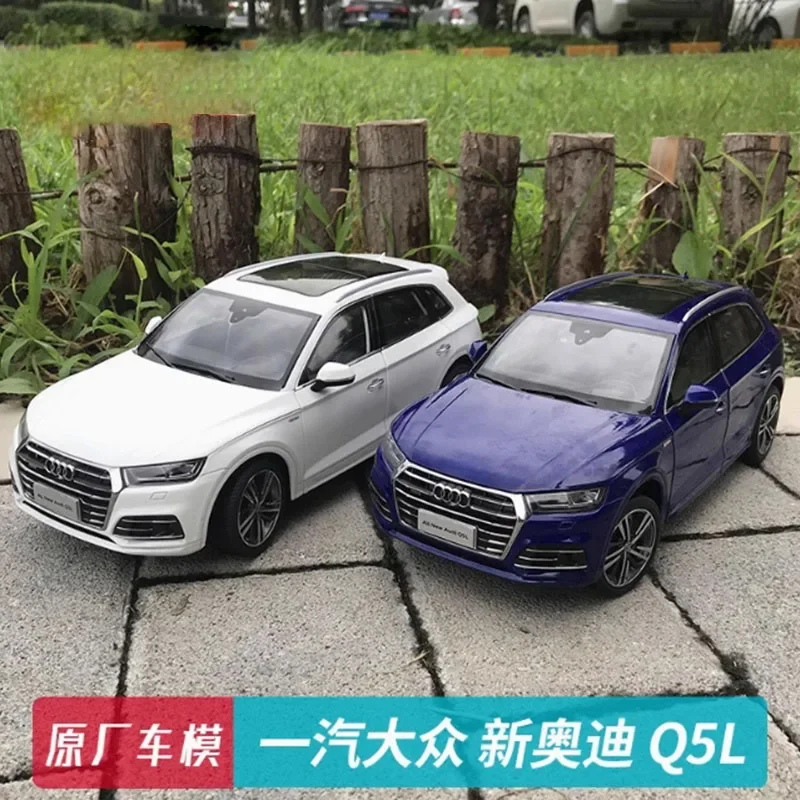 Modellino SUV Audi Q5L 2018 in Lega ad Alta Simulazione 1:18, Replica Auto Fuoristrada FAW Originale con Licenza per Regalo