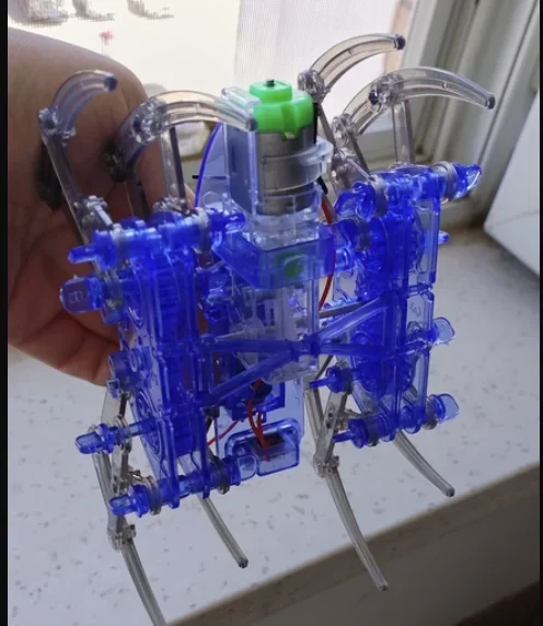 Experimental science and technology small-scale DIY creative assembly electric crawling spider robot