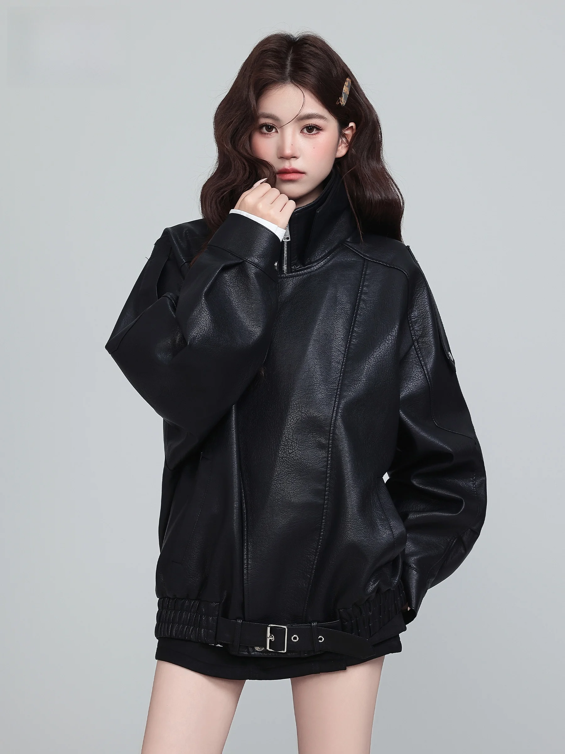 

Черная модная свободная кожаная куртка премиум-класса для женщин, новинка 2026 года, летняя мотоциклетная куртка, утягивающая верхняя одежда
