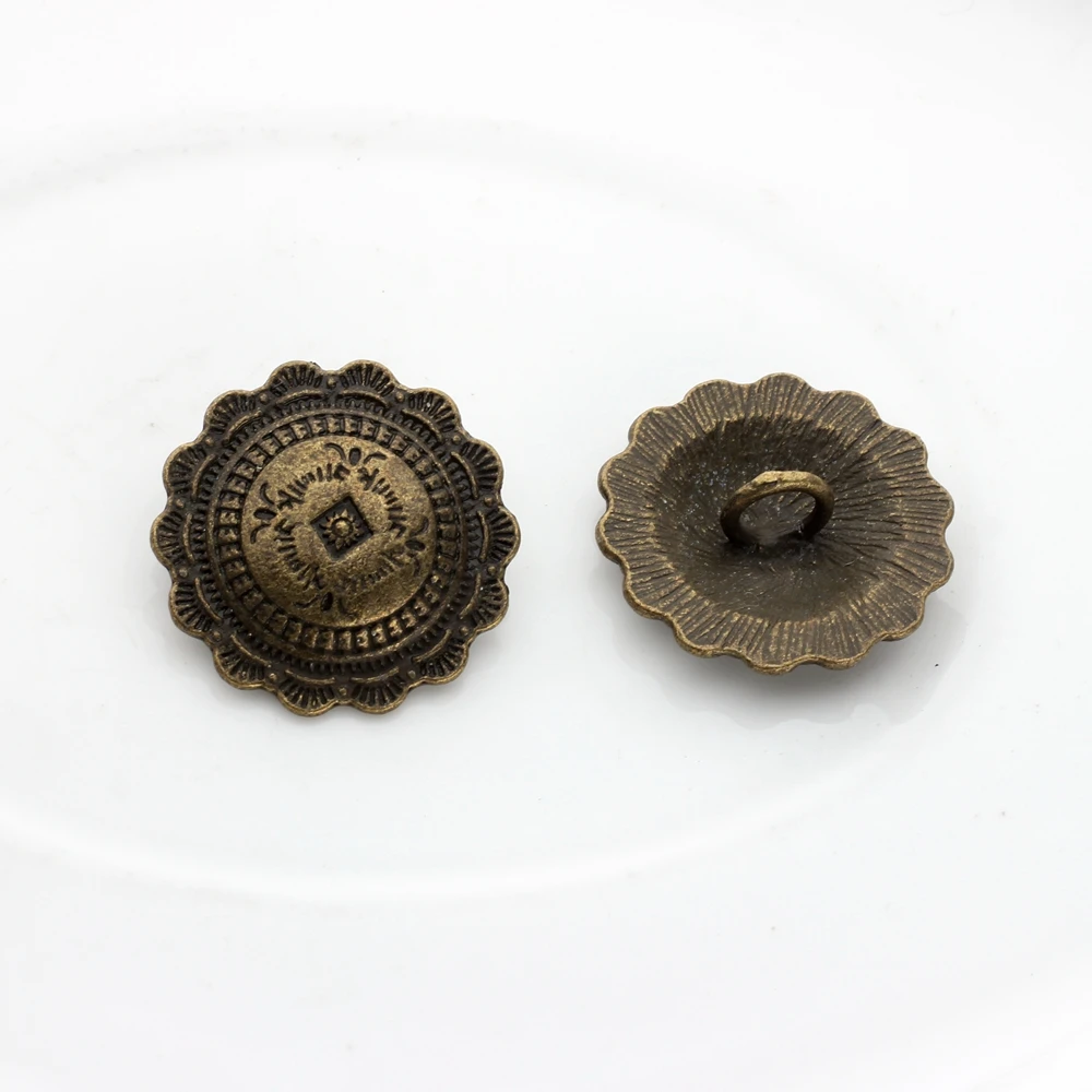 30mm 3pcs/lot Retro Zinc Alloy Charms Pendant /y Round Flowers Decorative Concho Button For DIY Jewelry Accessories