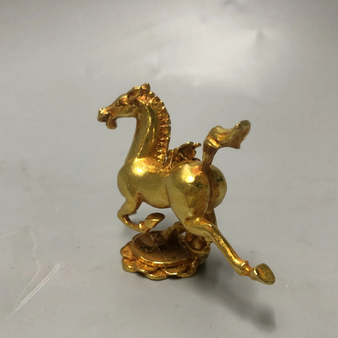 Home Crafts Gilded Ponies With Exquisite Craftsmanship and Exquisite Appearance Suitable for Decoration and Collection