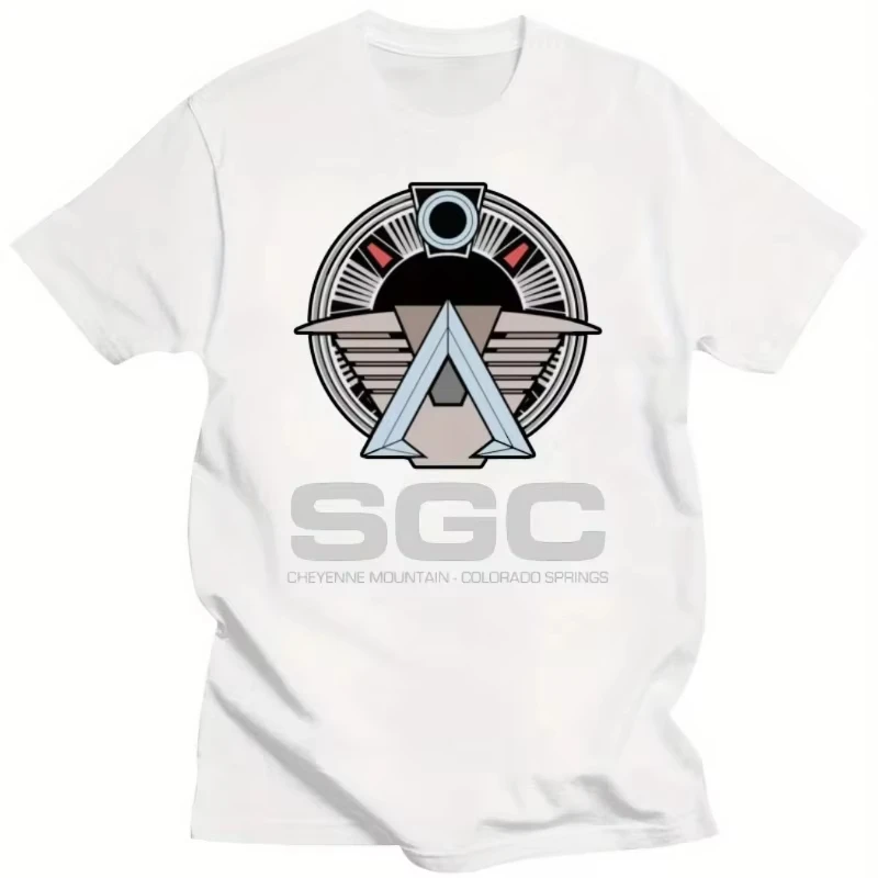 تي شيرت The Stargate الجديد لعام 2026 مناسب لكل من البالغين والرجال. يتميز بتصميم طباعة جريئة مع موضوع خيال علمي #2