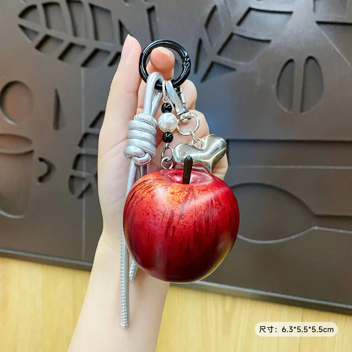 Simulation Red/Green Apple Toy Keychain Cartoon Cute Backpack Decoration Pendant Creative Christmas Gift Apple Statue Keychain
