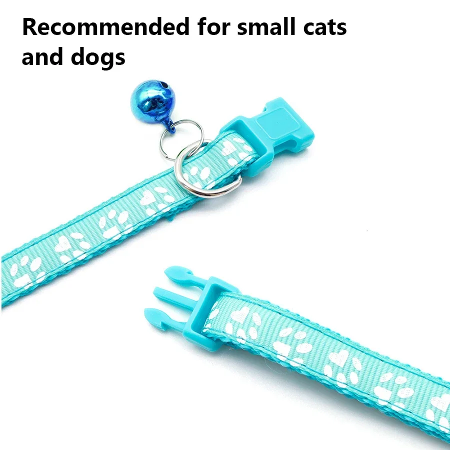Verstellbares Fußabdruck-Halsband für Welpen, kleine Hunde, Kätzchen, Katzen mit Glocke, niedliches, weiches Halsband für den täglichen Gebrauch, 1/5 Stück – Detail 3