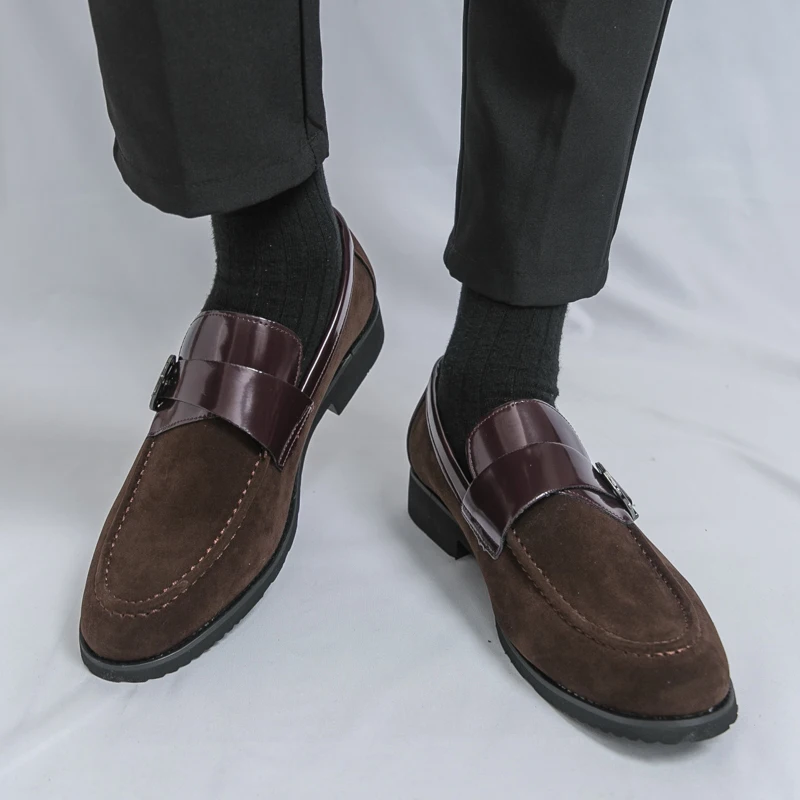

Men's Leather Shoes Pointed Toe Solid Color High Quality Flat Heel Business Style Light Weight One-piece Slip-on Casual Shoes