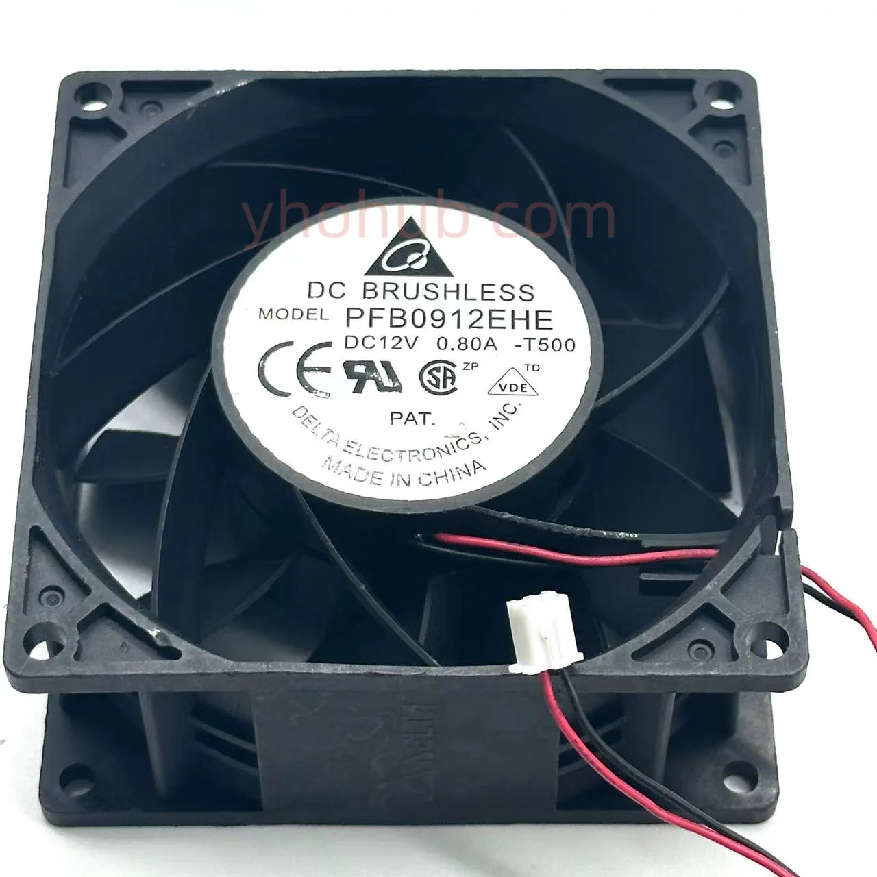 

Delta Electronics PFB0912EHE DC 12V 0.88A 90x90x38mm 2-Wire Server Cooling Fan