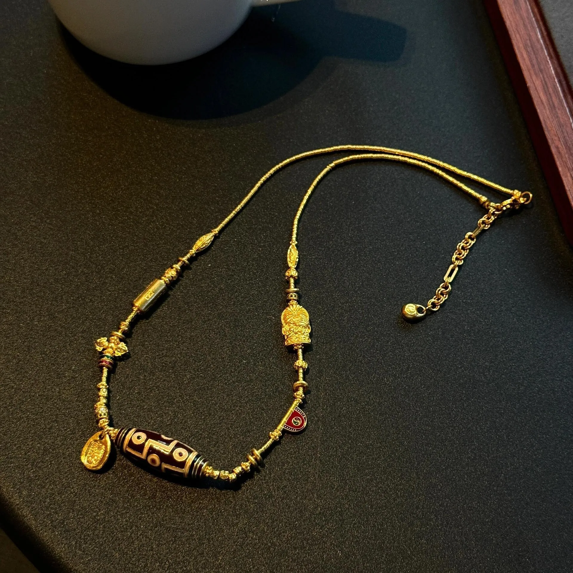 

9999 24K real gold retro six-eye dzi bead necklace for women designed light luxury high-end clavicle chain