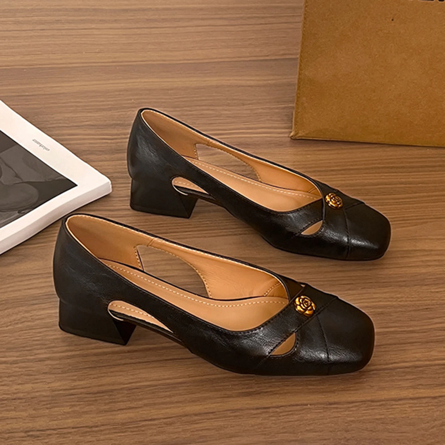 New fashion soft leather Mary Jane women's commuting versatile casual soft sole low-heeled women shoes 2026 Summer Dress Sandals