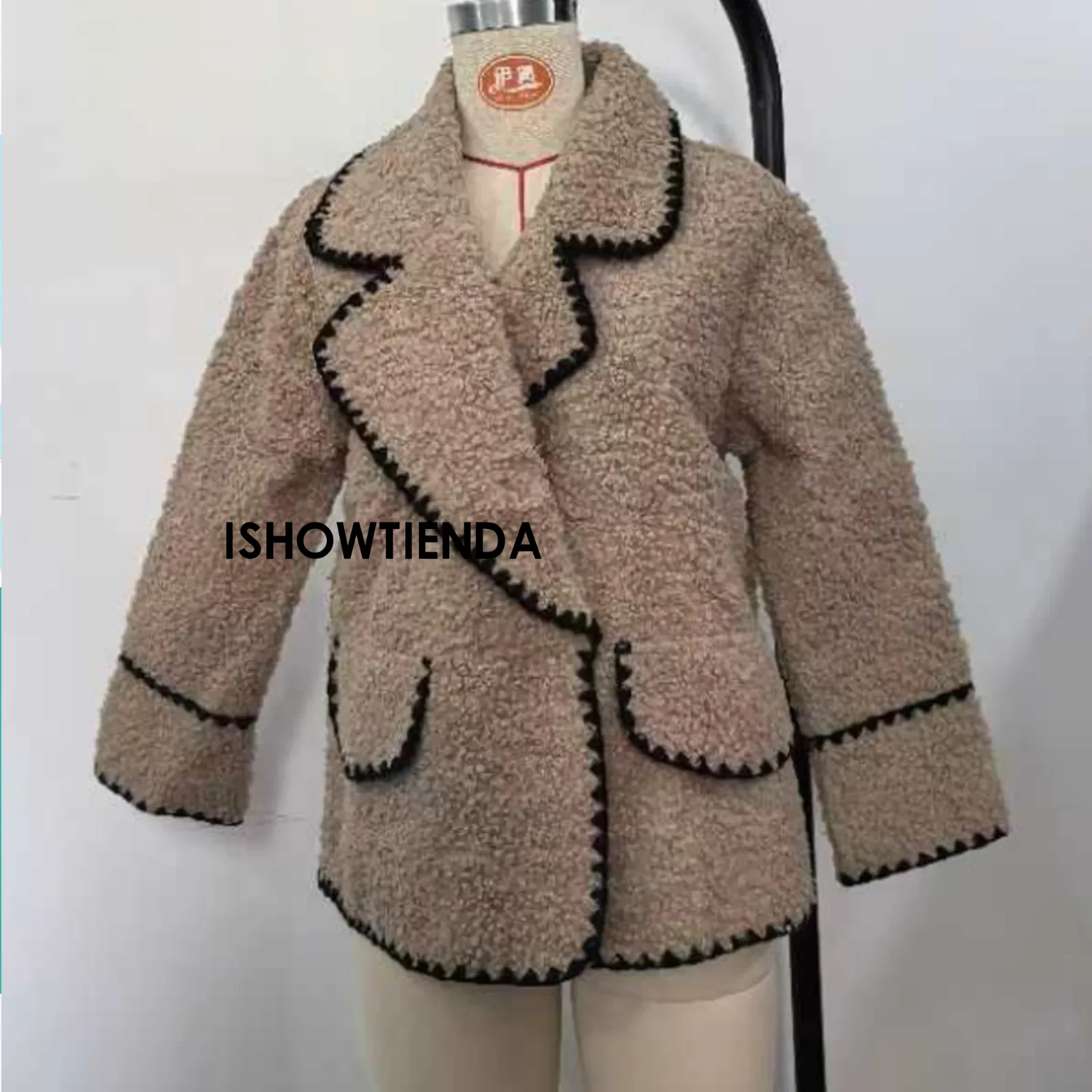 Manteau en laine d'agneau pour femmes, vestes décontractées, manteau en peluche, vêtements chauds, style européen et américain, une pièce, document d'abonnés, automne, nouveau