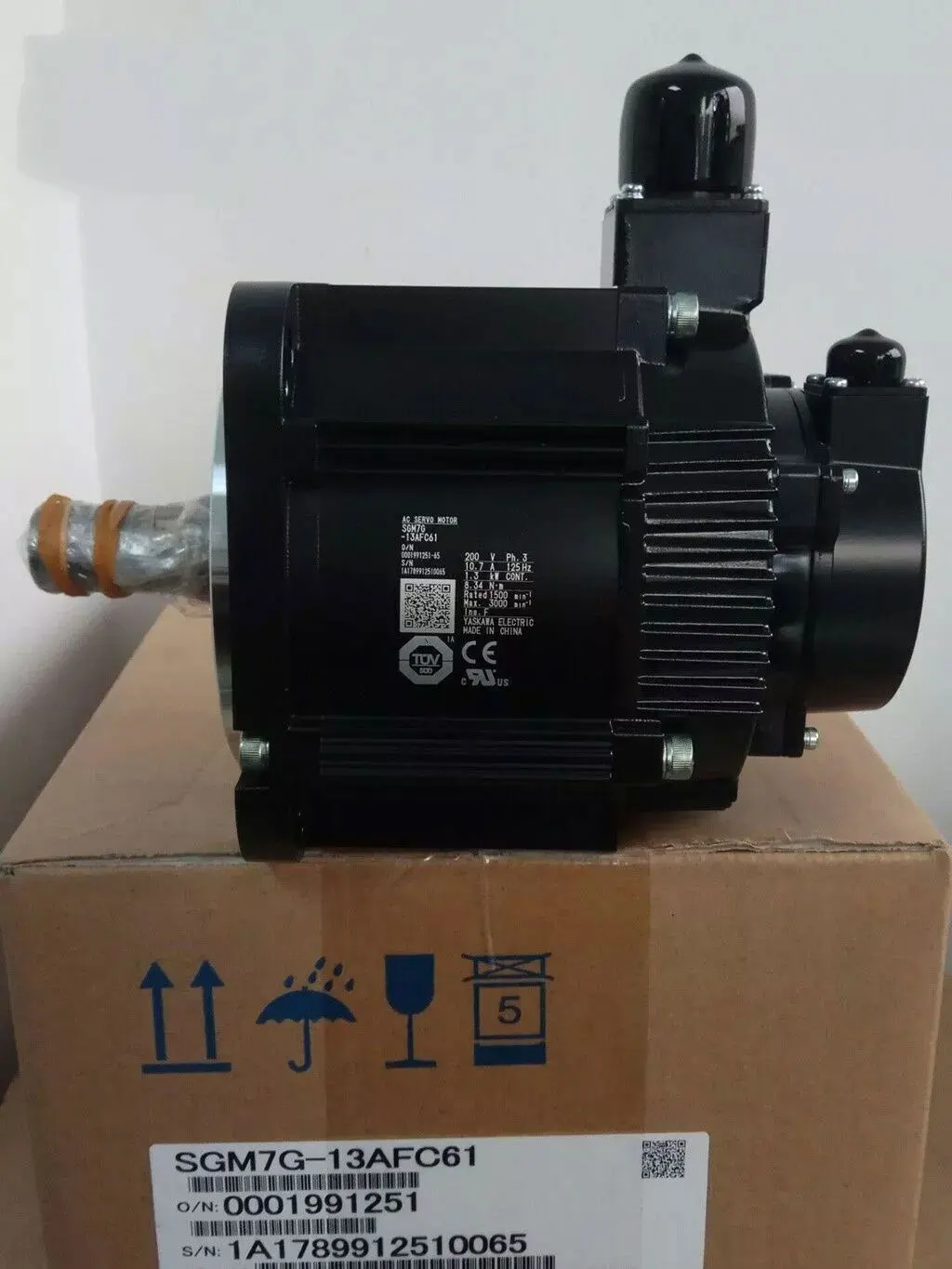 新品 SGM7G-20AFC61 SGM7G-20AFC6C SGM7G-30AFC61 SGM7G-30AFC6C 1 年間の保証